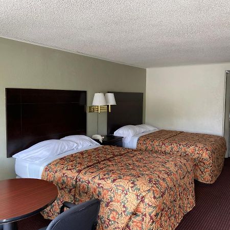Red Carpet Inn Greensboro Zewnętrze zdjęcie