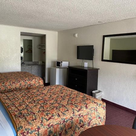 Red Carpet Inn Greensboro Zewnętrze zdjęcie
