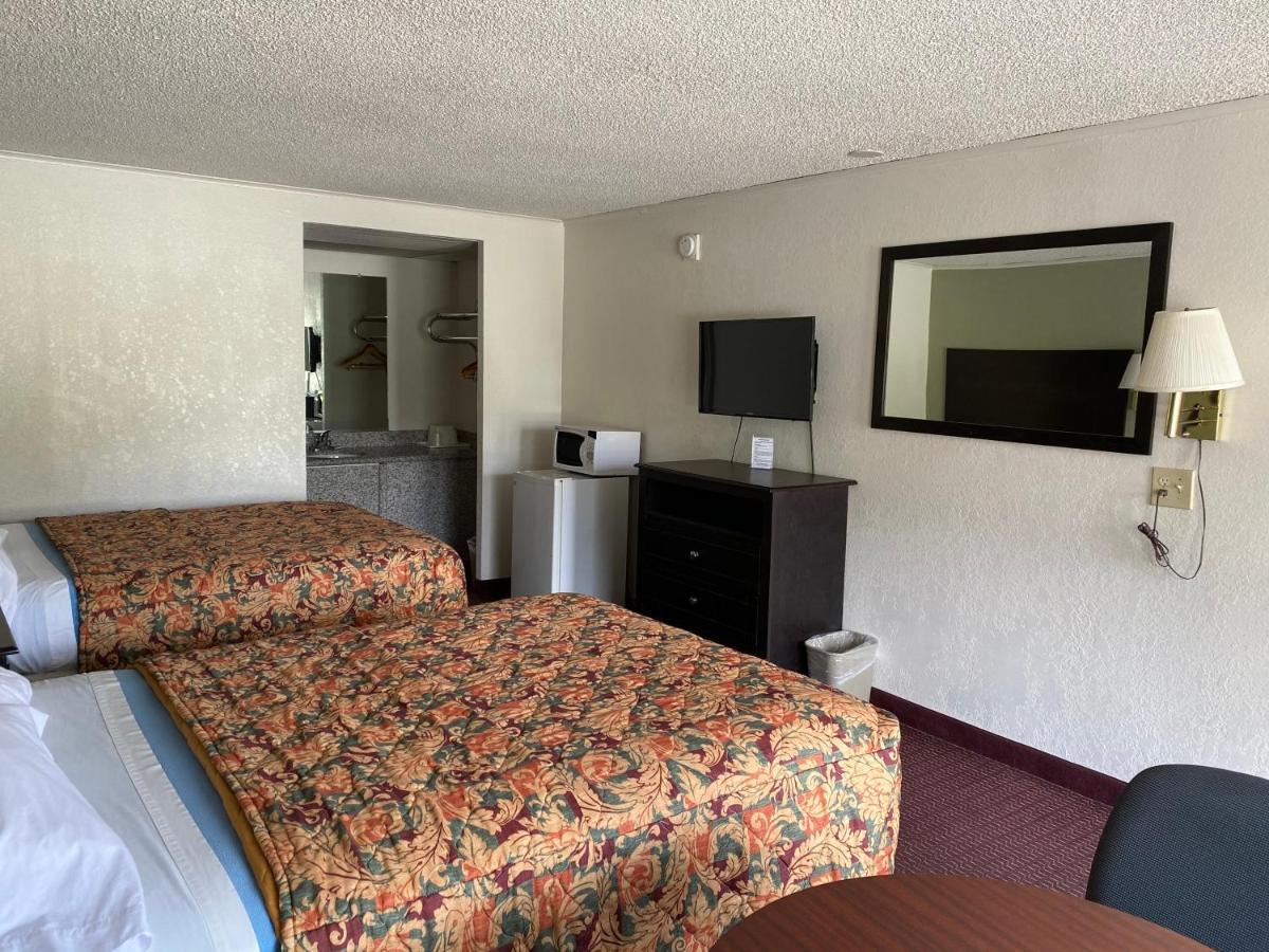 Red Carpet Inn Greensboro Zewnętrze zdjęcie