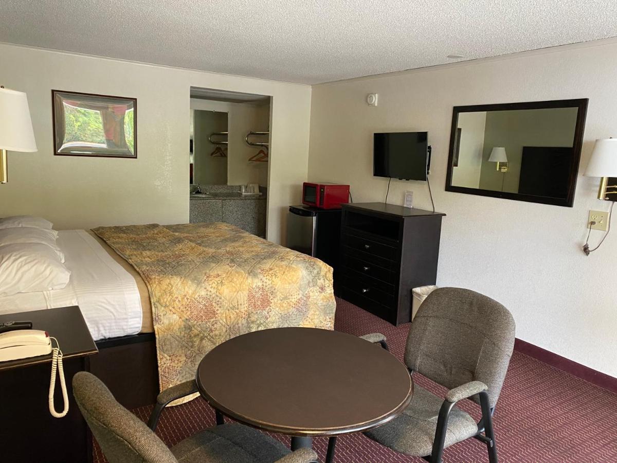 Red Carpet Inn Greensboro Zewnętrze zdjęcie